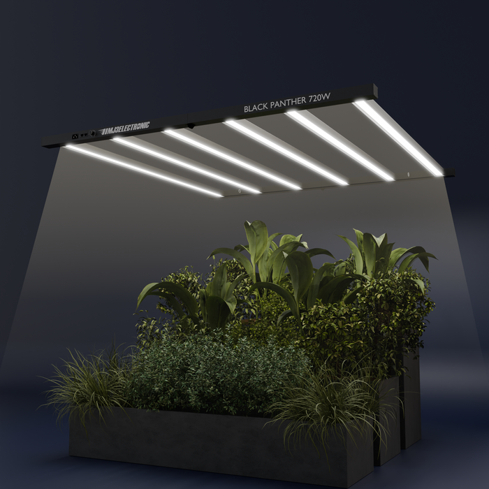 MJ3 LED Black Panther 720W Grow Light